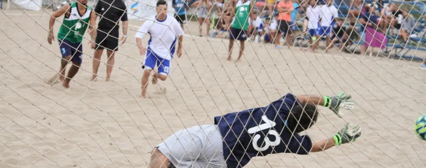 Noticias de Mar del Plata. Beach fútbol internacional en la Playa Deportiva del EMDER