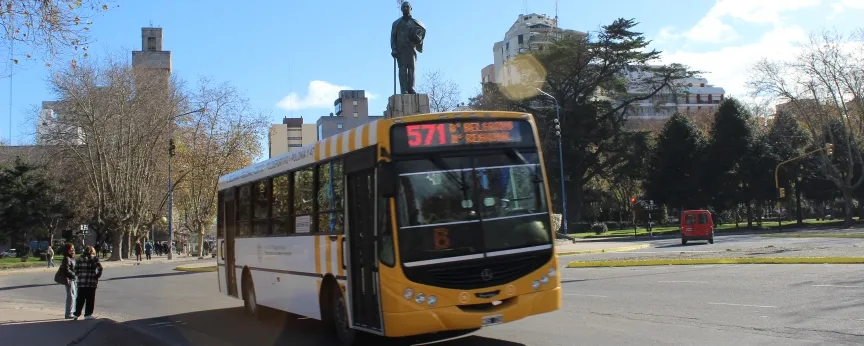 Noticias de Mar del Plata. Azcona habló sobre el Metrobus en Mar del Plata