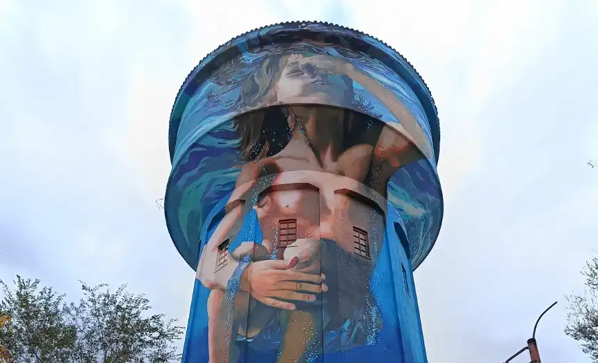 Noticias de Miramar. El mural de Martín Ron en el Tanque de Agua de Miramar fue elegido el mejor del mundo