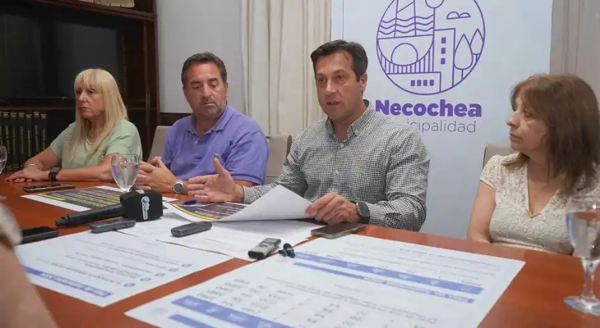 Noticias de Necochea. Se firmó el decreto para reducir los sueldos de funcionarios municipales