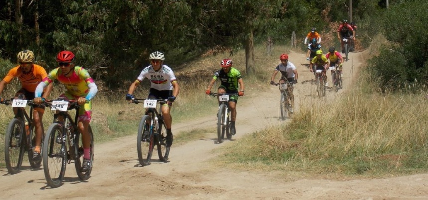 Actividad en Loberia. Rural Bike en Arenas Verdes