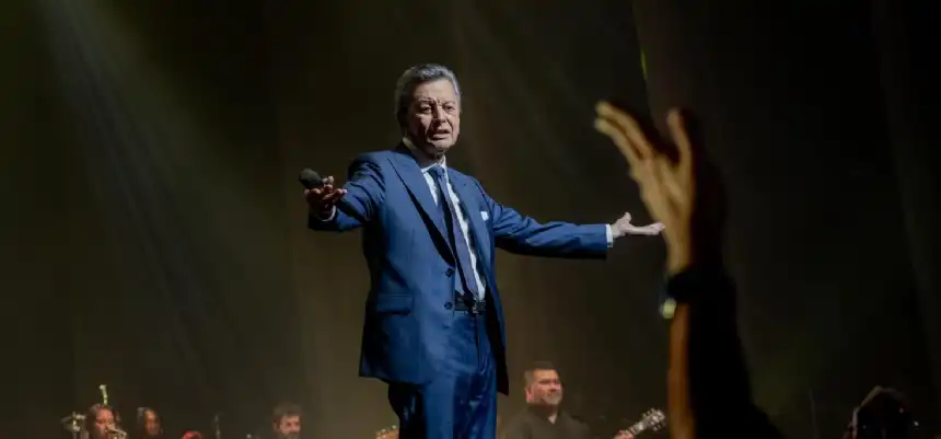 Palito Ortega llega a Mar del Plata con un show lleno de emoción Palito Ortega llega a Mar del Plata con un show lleno de emoción