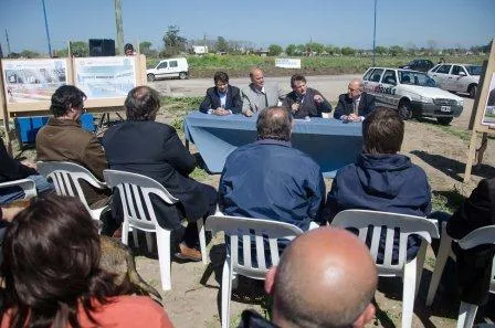 Noticias de Mar del Plata. Construirán 5 Polideportivos en barrios marplatenses