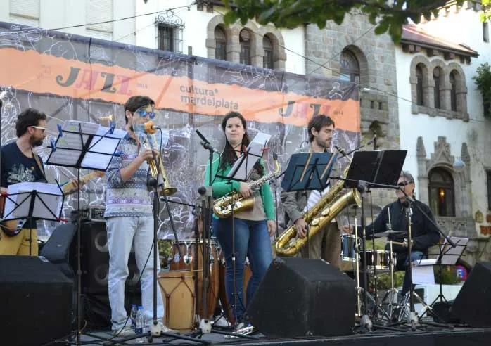 Noticias de Mar del Plata. Comenzó el Festival Mar del Plata Jazz