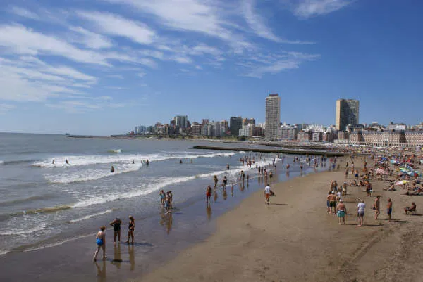 Noticias de Mar del Plata. Otorgan un 8% de aumento salarial a Gurdavidas