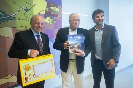 Noticias de Mar del Plata. El Premio Nobel de Química Kurt Wüthrich recorrió el CEMA