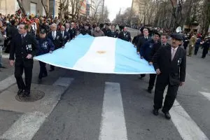 Noticias de Mar del Plata. Mar del Plata festejó el Bicentenario con un desfile multitudinario