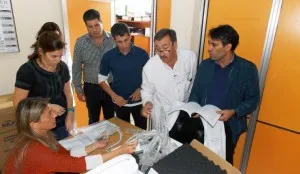 Noticias de Regionales. López hizo entrega de un ecógrafo portátil al Hospital Ferreyra