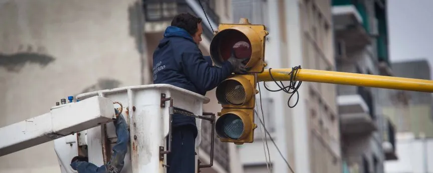 Noticias de Mar del Plata. Repararon los semáforos que dañó la tormenta