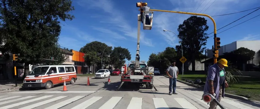 Noticias de Mar del Plata. Semáforos y sendas peatonales en Libertad y Juncal
