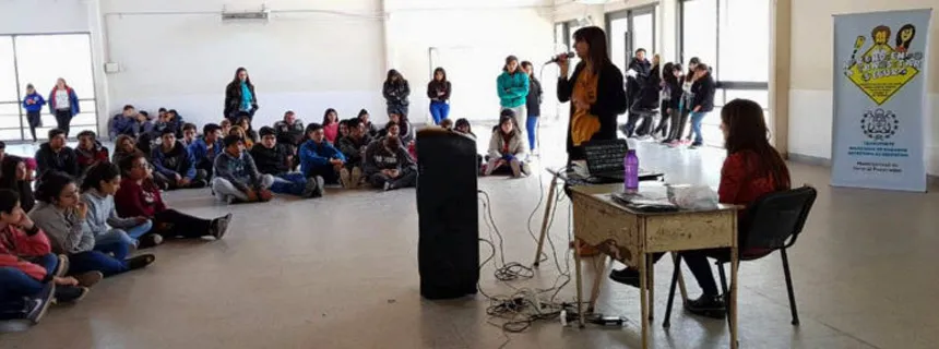 Noticias de Mar del Plata. Se realizó charla sobre educación en vial en Batán