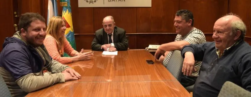 Noticias de Mar del Plata. Arroyo se reunió con la Federación de Sociedades de Fomento