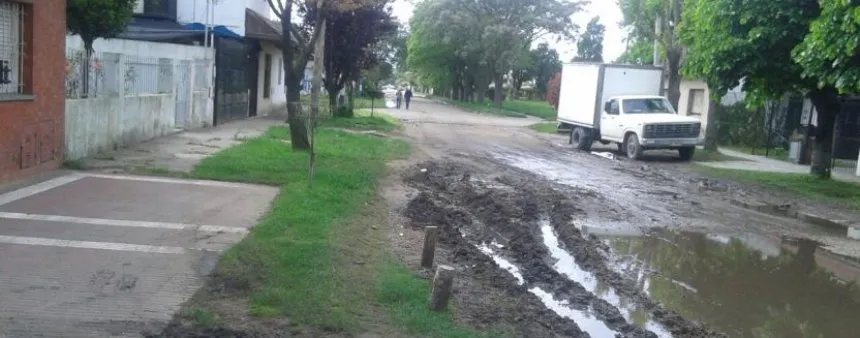 Noticias de Mar del Plata. Azcona gestiona el arreglo de calles del barrio Villa 9 de Julio