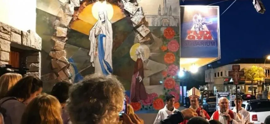 Noticias de Necochea. 60 años de la parroquia Nuestra Señora de Lourdes de Necochea