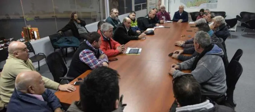 Noticias de Mar del Plata. Reunión por la seguridad de los empleados de taxis, remises y autos rurales