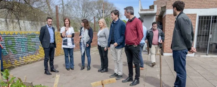 Noticias de Mar del Plata. Distéfano y Villalonga recorrieron las dos primeras Escuelas para el Desarrollo Sostenible