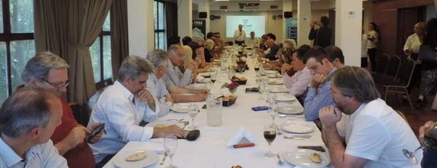 Noticias de Mar del Plata. Reunión multisectorial en UCIP con el Ministro de Trabajo provincial