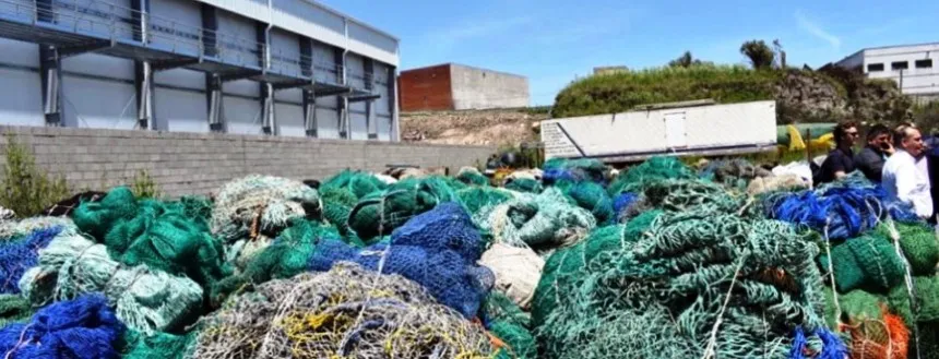 Noticias de Mar del Plata. Proyecto para reciclar redes de pesca en desuso
