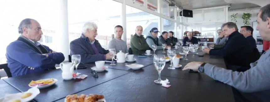Noticias de Mar del Plata. Pulti se reunió con la Cámara de Balnearios