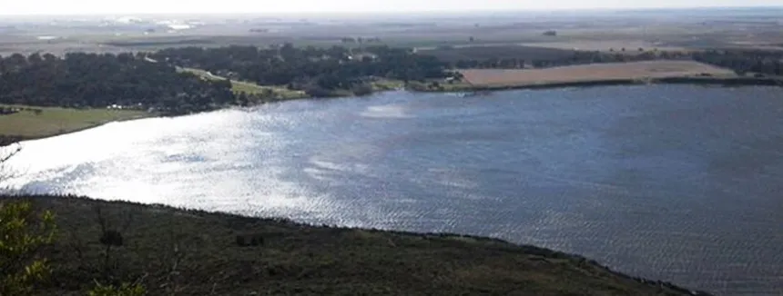 Noticias de Balcarce. Veda en Laguna La Brava