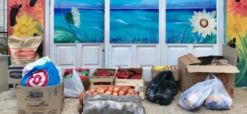Noticias de Mar del Plata. La Peña La Mitad más 1 MDQ realizó donó alimentos para el comedor Mis Huellitas
