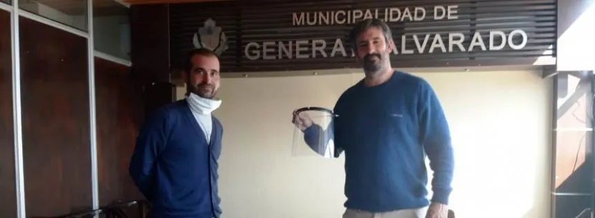 Noticias de Miramar. La Universidad donó máscaras de protección al Municipio