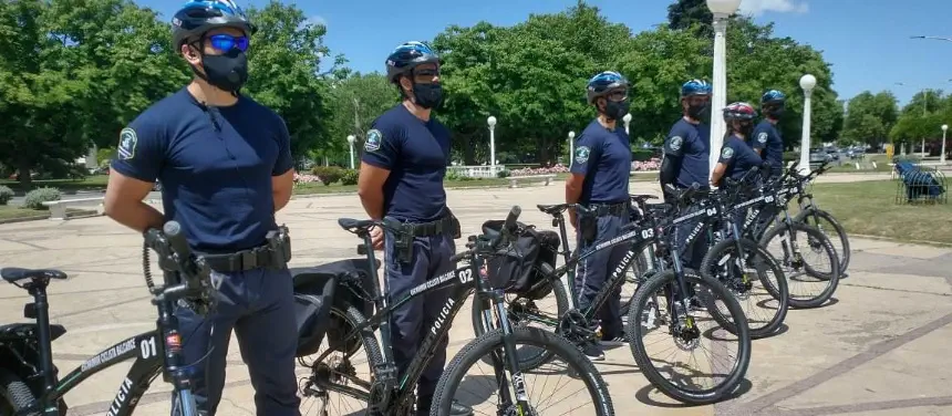Presentaron al Escuadrón Ciclista de Policía en Balcarce. Noticia de Región Mar del Plata