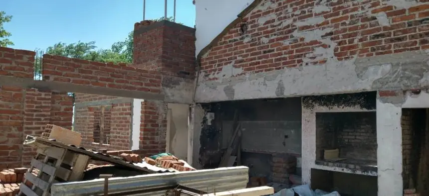 Remodelan el quincho de San Manuel en Loberia. Noticia de Región Mar del Plata