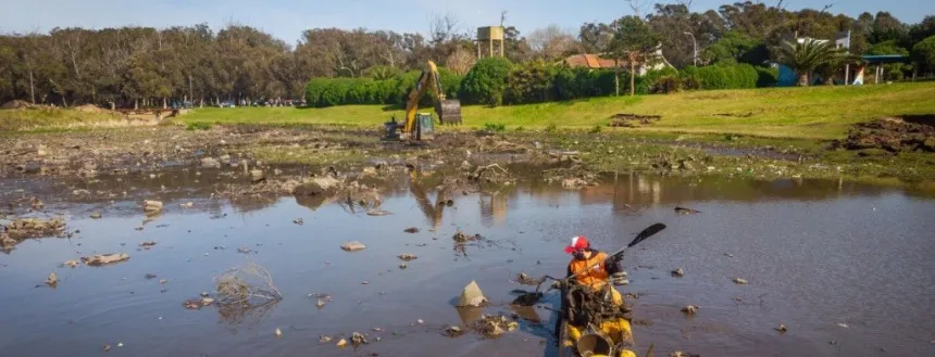 Noticias de Mar del Plata. Trabajan en la limpieza de Parque Camet
