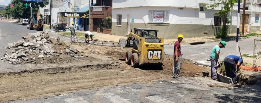 Cortes de tránsito por trabajos de pavimentación en Tandil. Noticia de Región Mar del Plata