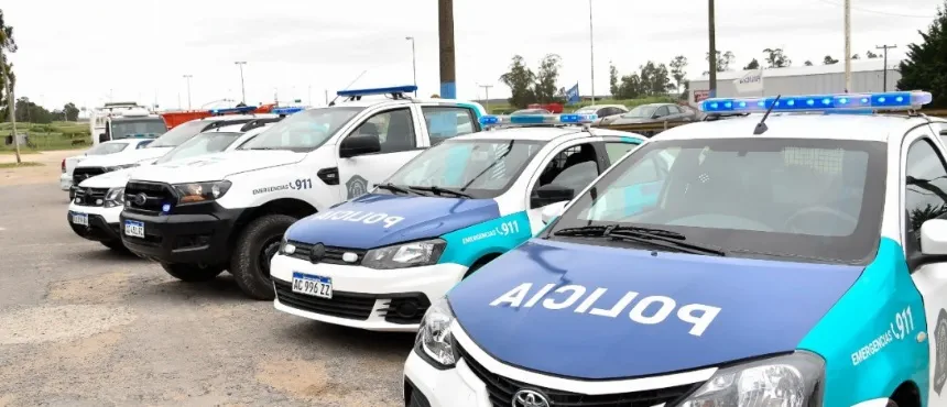Entregaron móviles policiales recuperados en Necochea. Noticia de Región Mar del Plata