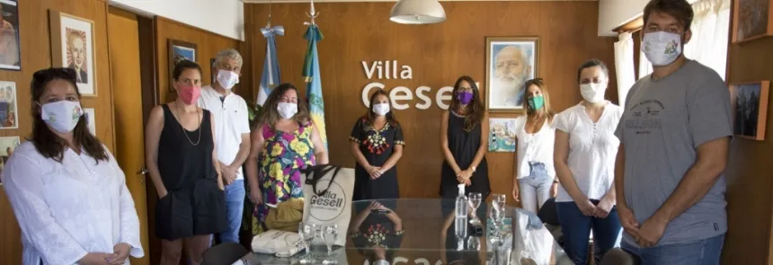 Noticias de Villa Gesell. Gómez Alcorta visitó Gesell y firmó convenios con el Municipio