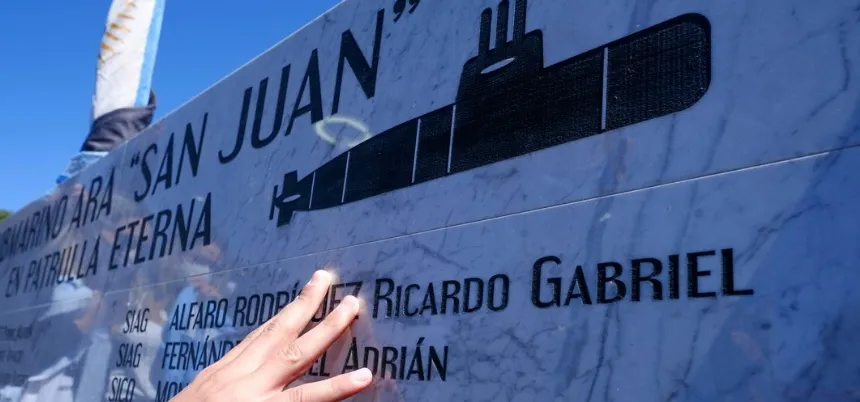 Noticias de Mar del Plata. Memorial en homenaje al ARA San Juan y sus 44 tripulantes