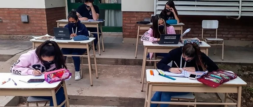 Nuevos protocolos sobre uso de barbijo y aislamiento en escuelas en Regionales. Noticia de Región Mar del Plata