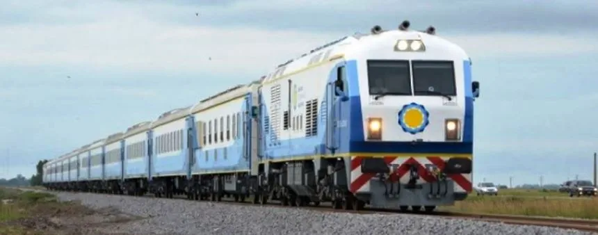 Se pueden adquirir pasajes de tren a Mar del Plata hasta fin de octubre en General Pueyrredon. Noticia de Región Mar del Plata