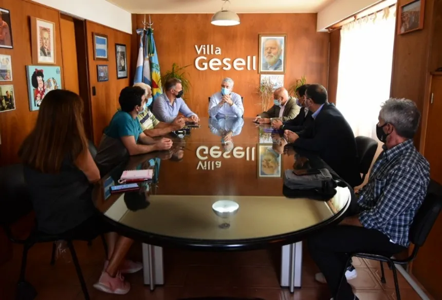 Acuerdan extensión de beneficios con el Banco Nación en Villa Gesell. Noticia de Región Mar del Plata