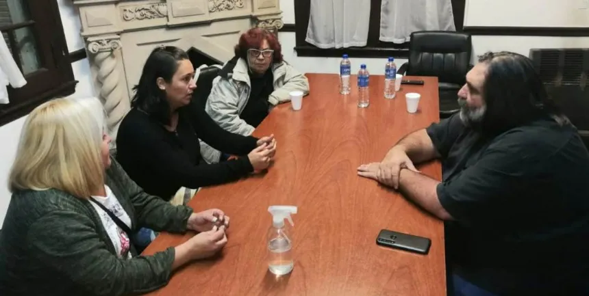 Noticias de Mar del Plata. Baradel se reunió con madres por el boleto estudiantil