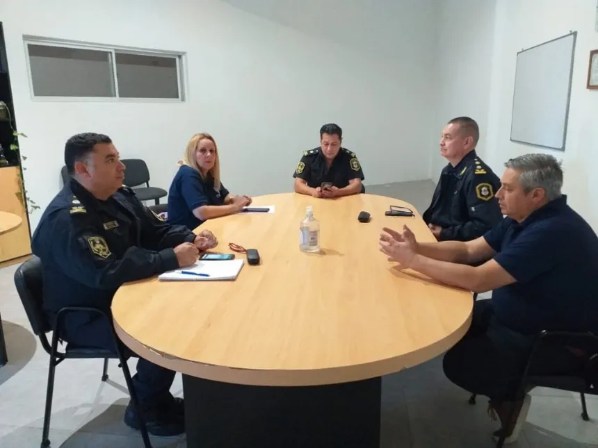 Buscan optimizar el servicio de seguridad en Villa Gesell. Noticia de Región Mar del Plata
