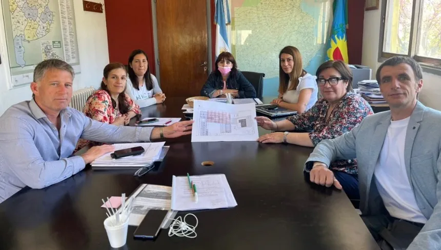Confirmaron la obra de la Escuela en De la Canal en Tandil. Noticia de Región Mar del Plata