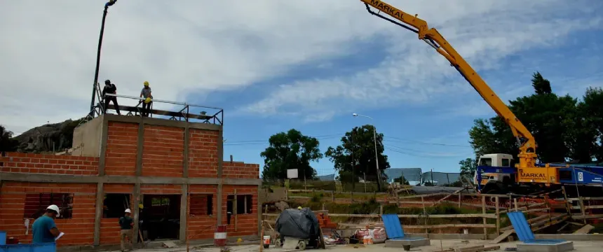 Continúan las obras para la construcción de la cisterna en La Movediza