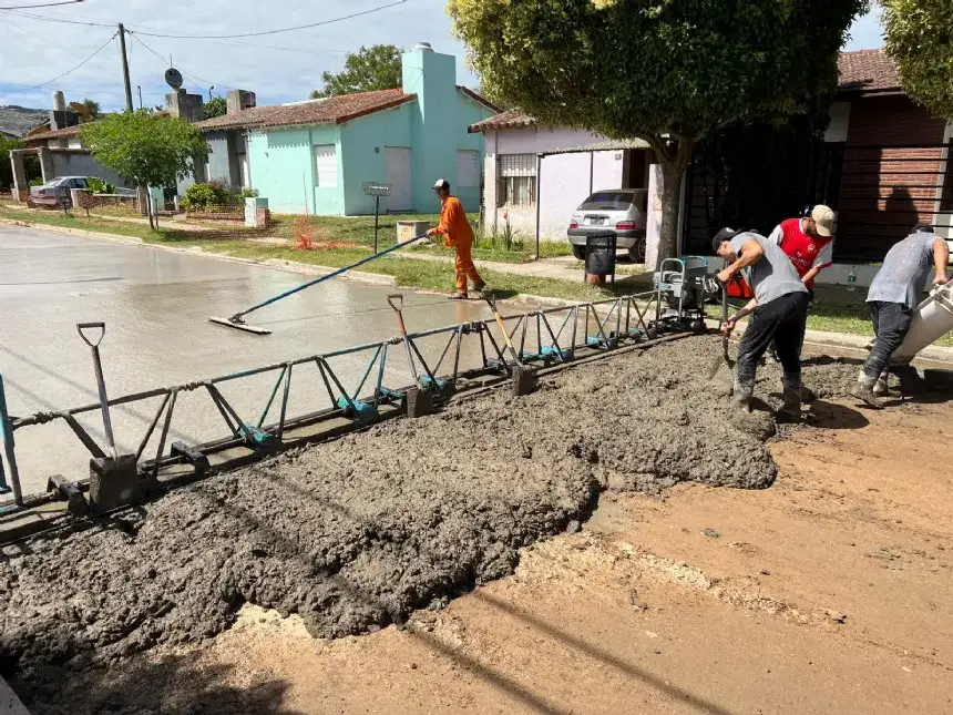 Continúan los trabajos de pavimento en barrio Obrero en Balcarce. Noticia de Región Mar del Plata