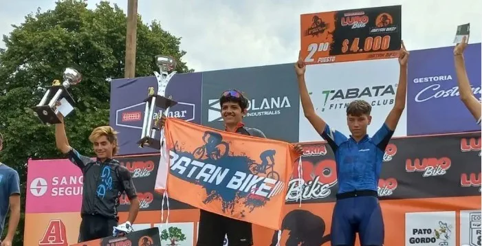 El Campeón Bonaerense de Mountain Bike busca apoyo para competir en Córdoba en General Pueyrredon. Noticia de Región Mar del Plata