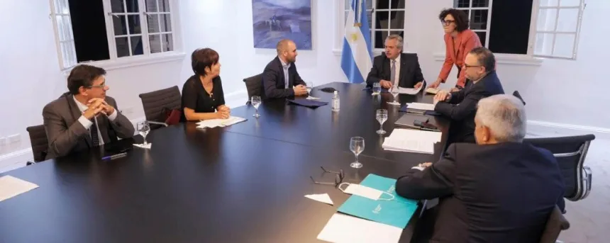 Fernández anunció un fondo de estabilización y comentó que se conocerán nuevas medidas en Regionales. Noticia de Región Mar del Plata
