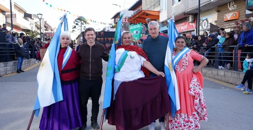Imponente desfile en la Fiesta Nacional de la Diversidad Cultural