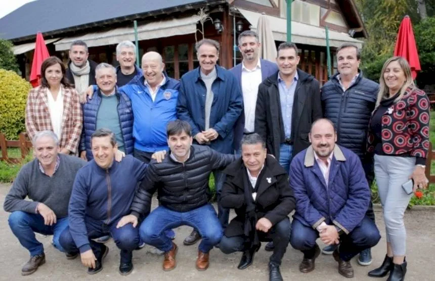 Intendentes del FdT de la V Sección expresaron su apoyo al Gobierno nacional en Regionales. Noticia de Región Mar del Plata
