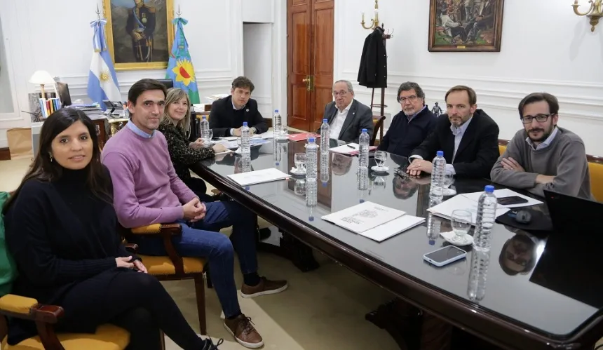Kicillof, Lunghi e Iparaguirre  se reunieron para avanzar en el proyecto del predio Sans Souci en Tandil. Noticia de Región Mar del Plata