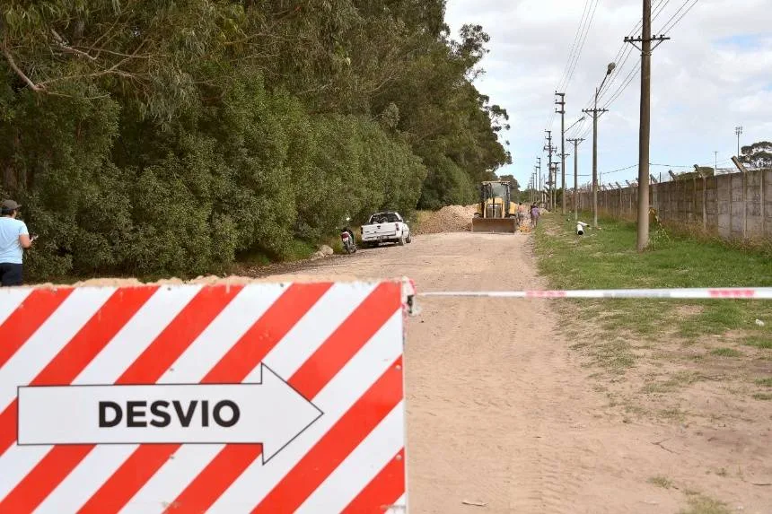 La red cloacal del barrio Estación Quequén ya está ejecutada en un 80% en Necochea. Noticia de Región Mar del Plata