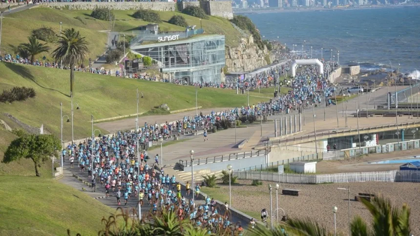 Noticias de Mar del Plata. Más de 9 mil personas participaron el domingo de la Media Maratón