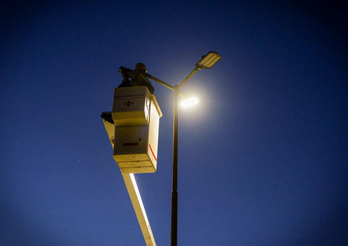 Noticias de Mar del Plata. Obras de iluminación LED en la zona del Puerto
