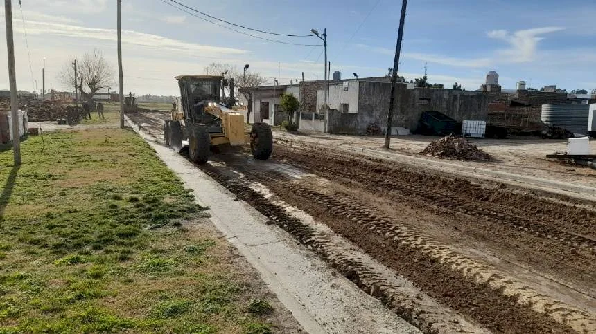 Obras de pavimento en distintas calles de la ciudad en Loberia. Noticia de Región Mar del Plata